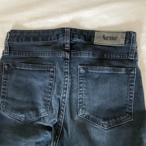 Acne jeans - Kolla bilder för info, skriv om du har frågor!🫶🏼