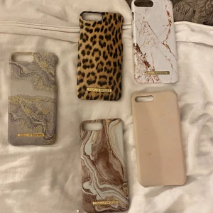 Mobil skal Iphone 8 plus - 4 Ideal of Sweden skall köpt ungefär för 400kr styck + Rosa Silikon skal  