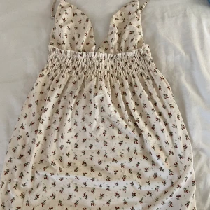 Söt klänning - Storlek S köpt i Spanien