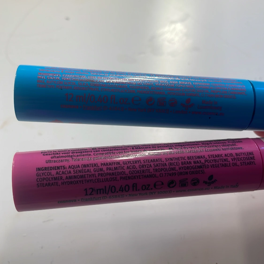 Essence maskara - 90