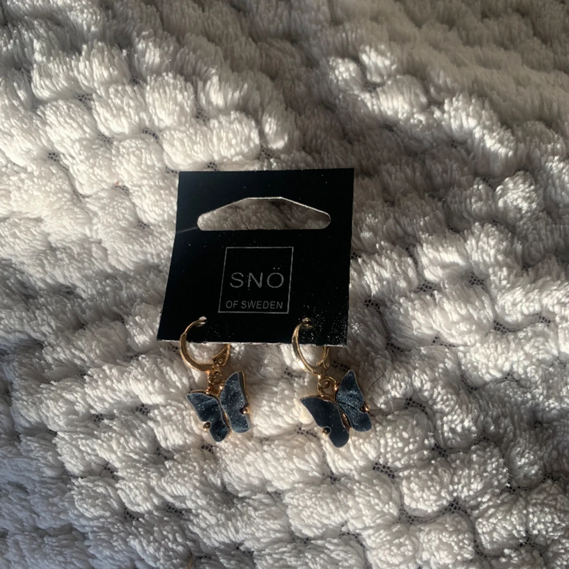 Örhängen från SNÖ