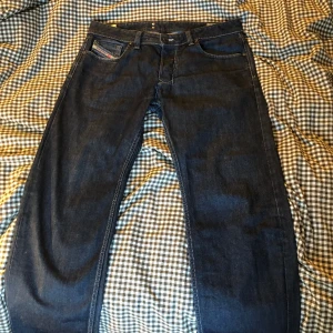 Diesel jeans - Vintage diesel larkee regular straight fit med nice wash