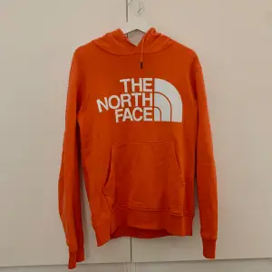 North Face tröja. Väldigt bra skick.  Storlek M