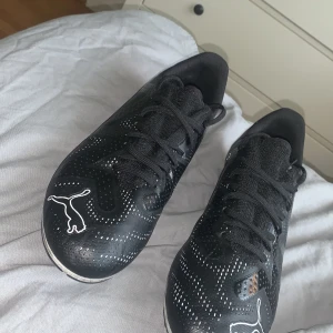 Fotbollsskor  - Skor  