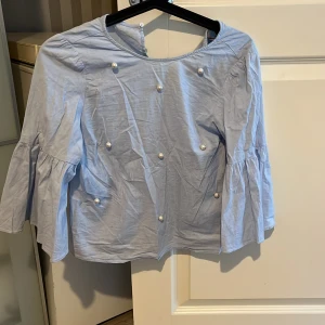 Blus zara basis  - Blus från zara basic storlek xs 