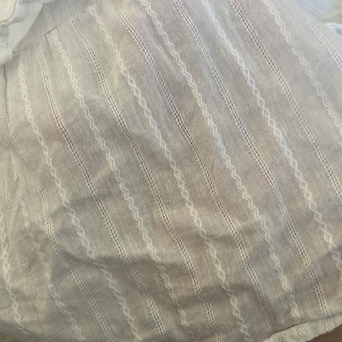 Vit volang kjol - 91