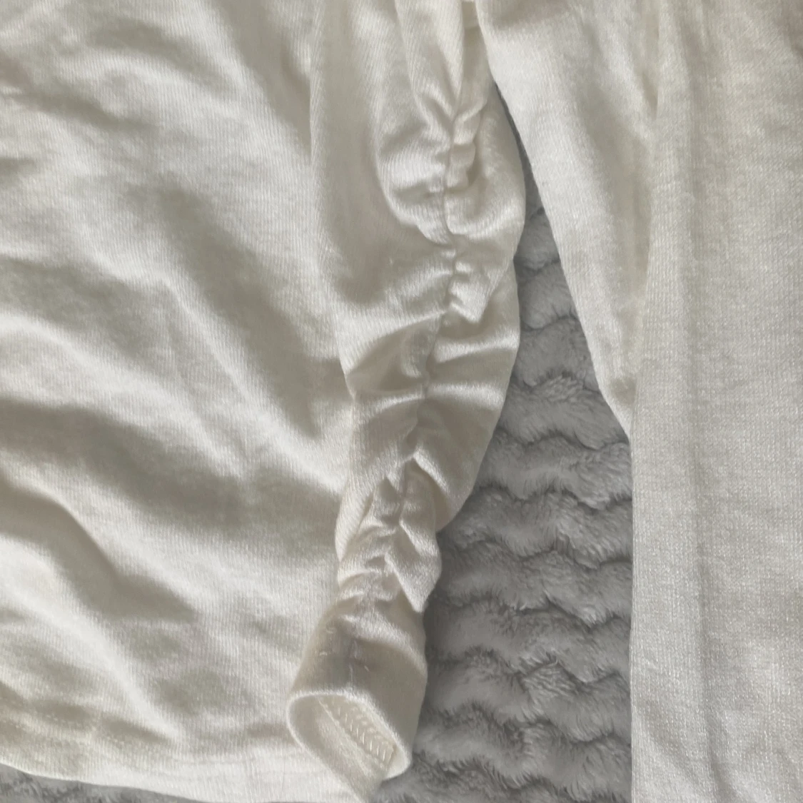 Vit/beige off shoulder  - 90