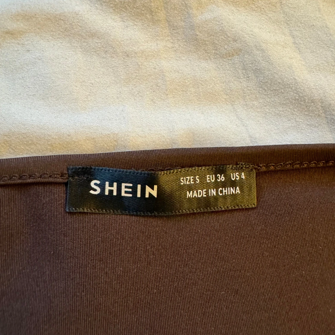 Brun backless halter top från shein - 91