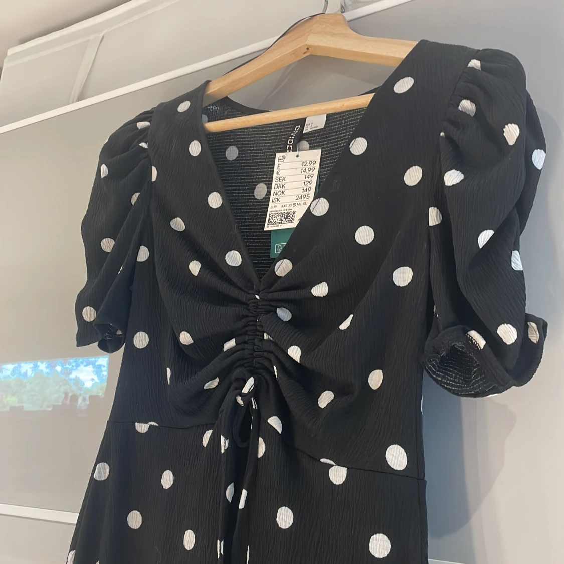 Prickig sommarklänning  - 90