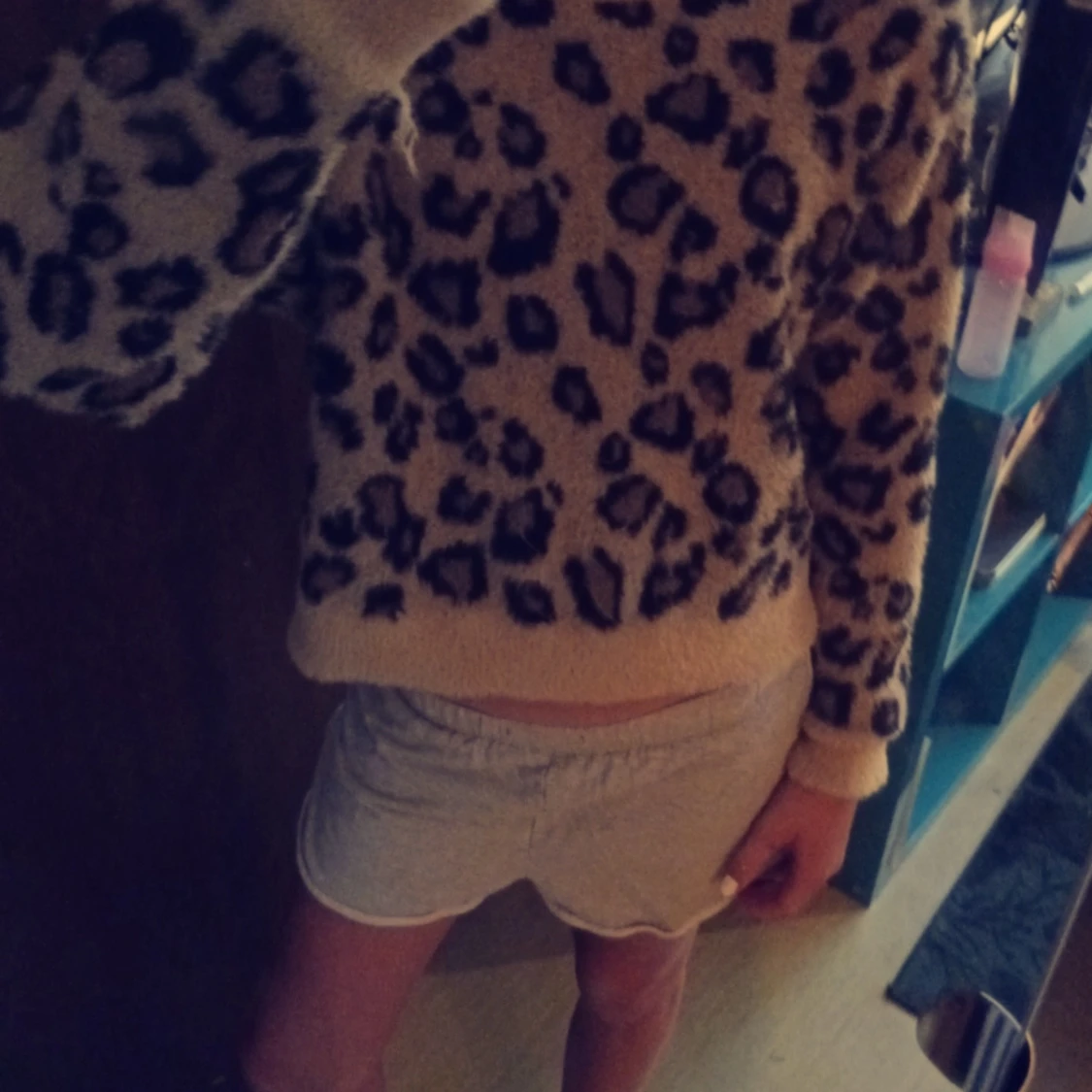 Stickad leopard tröja🐆