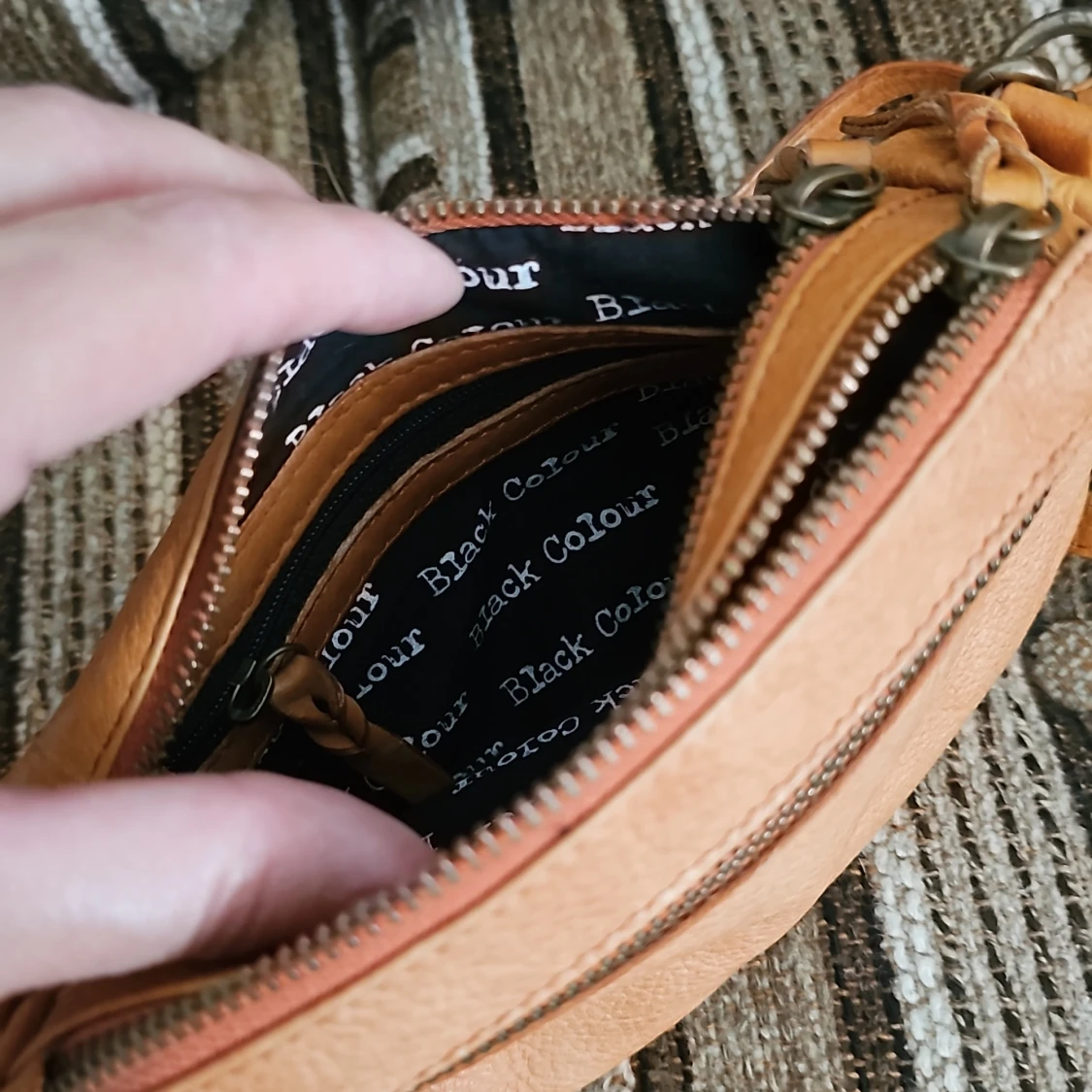 Skin crossbody  - 92