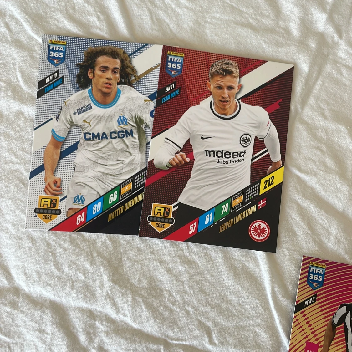 Säljer fotbollskort  - 91