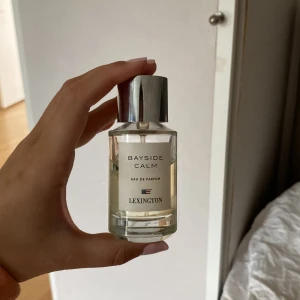 Lexington parfym  - Parfym från lexington i doften Bayside Calm, 50ml men mer än hälften kvar! Luktar fräscht & gott