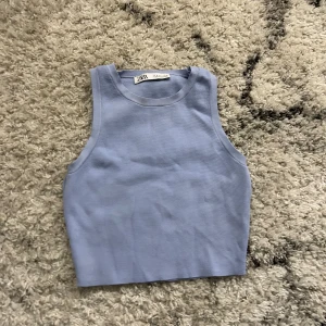 Ljusblått linne - Använd fåtal gånger, köptes för ca 1 år sedan i Spanien. Säljer på grund av att det har blivit för litet💓pris kan diskuteras 💓