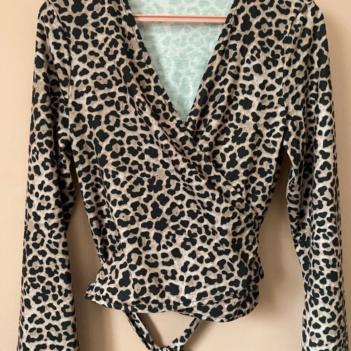 Leopard omlotttröja