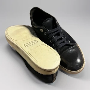 Lanvin Skor - Tjena, Säljer ett par stil rena lanvins i uk 9 som passar ungefär 42-44. skick: 7/10, kom med bud.