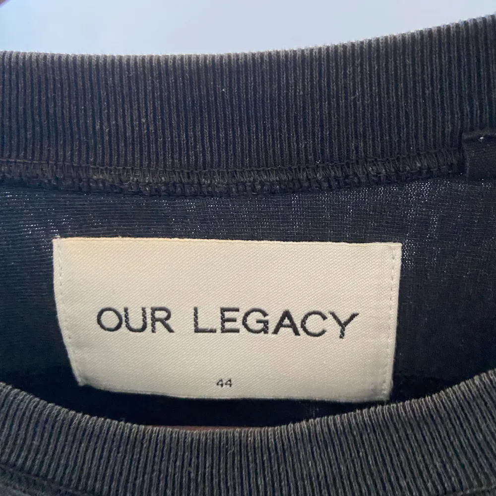 Our legacy tröja i storlek 44 som motsvarar S.  Cond 8/10. Tröjor & Koftor.