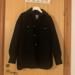 Kappa - Super fin kappa!💕 Från Hm använt ca 3 gånger men inga defekter!💞