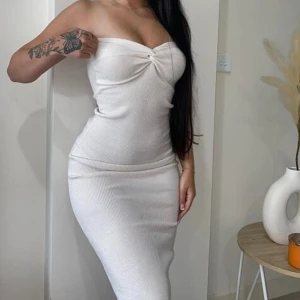 Tub klänning - Aldrig använd, hör av dig vid fler frågor💞