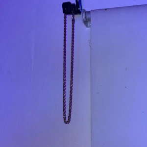Guld Cordell halsband rostfritt - 70 cm Guld planterat stål och är inte så tjock som man ser Pris kan diskuteras men tar byte också  