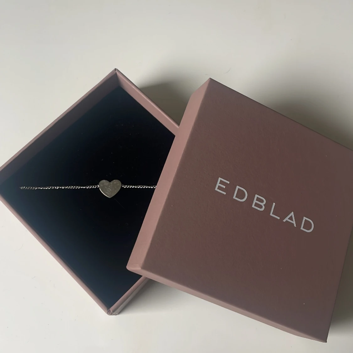 Armband från edblad