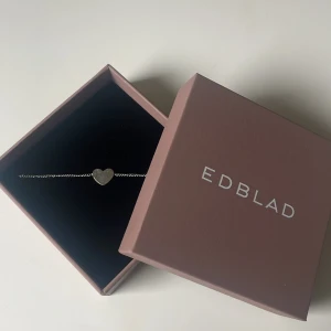 Armband från edblad - Säljer detta fina armband då jag inte använder silversmycken längre, lite repigt men i övrigt superfint🤩