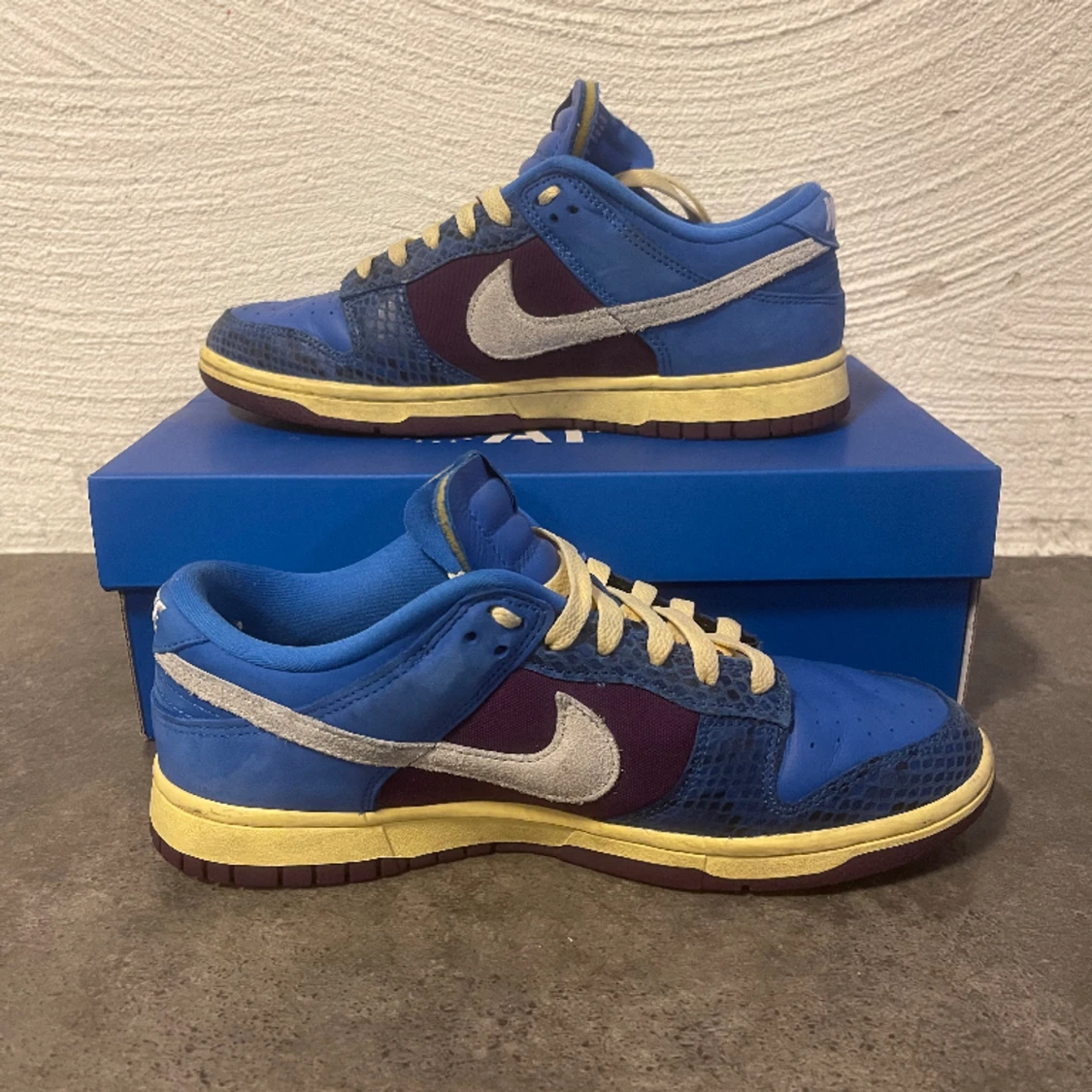 Nike Dunk Low Undefeated 5 - 90