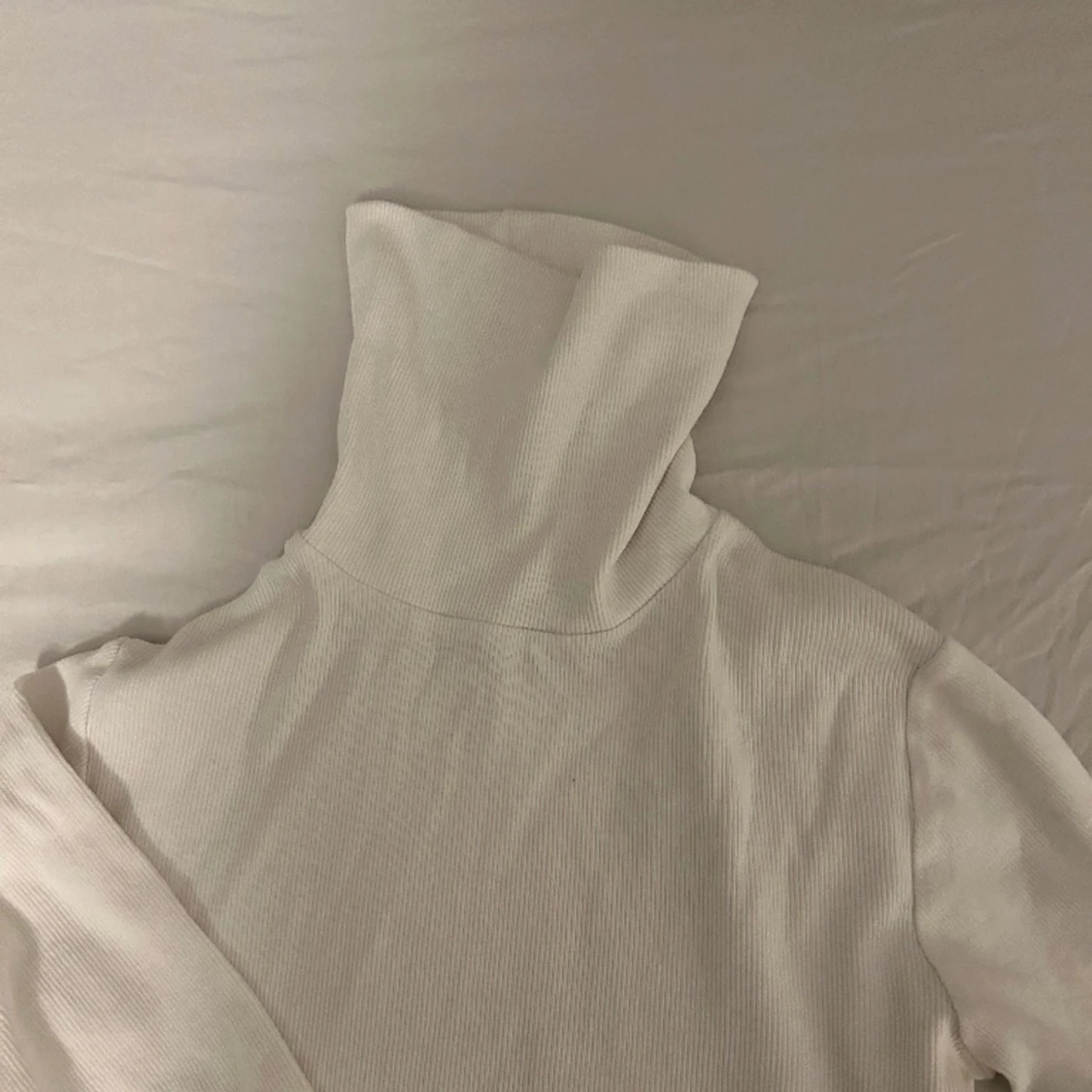 Vit polotröja - 90