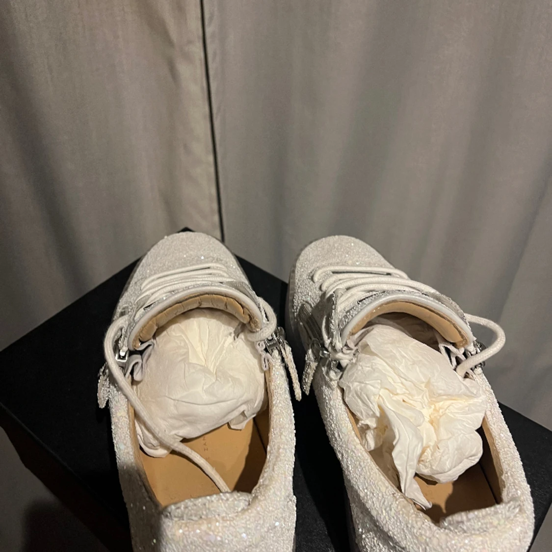 Guiseppe Zanotti  - 90