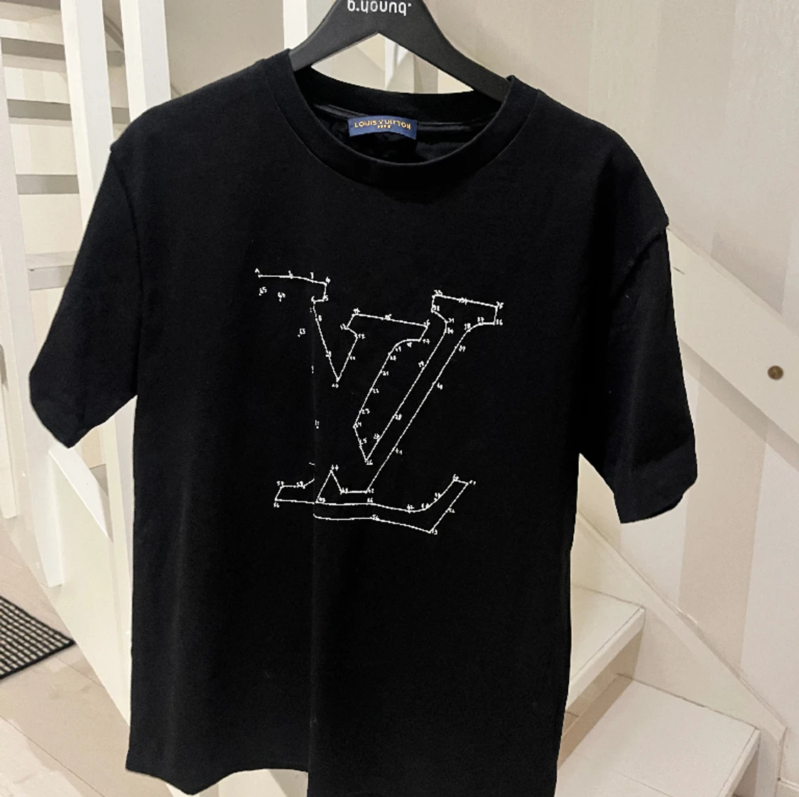 LV tshirt