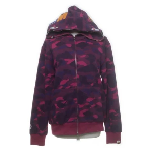 Bape Shark Hoodie - Full zip shark hoodie Från A Bathing Ape  Pris går att diskutera Skick 8/10  Frakt ingår i pris 