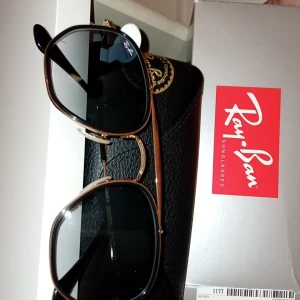 Rayban - Snygga sol glasögon aldrig andvända 