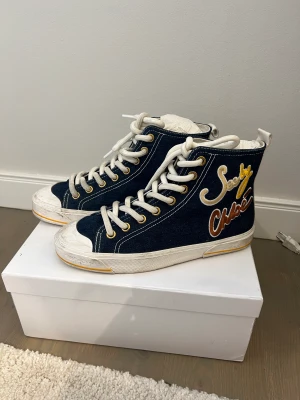 Chloe Skor - Coolaste skorna i jeanstyg, väldigt fint skick! Stl 39, nypris 4000 men helt slutsålda❤️❤️❤️