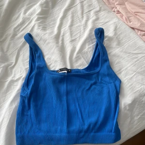 Topp  - Gullig topp från zara💕