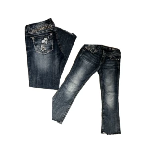 Miss me jeans  - Säljer dessa ur coola miss me Jeans. Säljer dem till användning av att dem är förstora för mig.   ⚠️innan du köper varan kolla in mina KÖP REGLER ⚠️