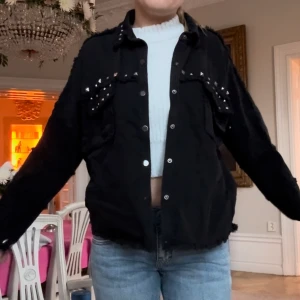 Cool jeansjacka - Så snygg och cool jeansjacka!