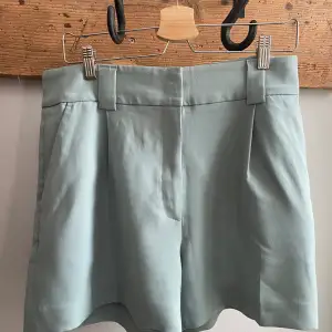 Stilrena shorts i strl 42