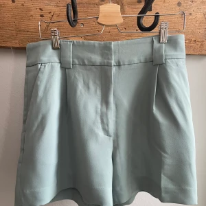 Stilrena shorts  - Stilrena shorts i strl 42