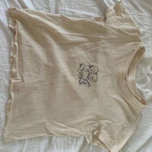 gullig t-shirt💖💖 - bara använt ett fåtal gånger, använder inte alls💖