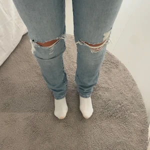 Levis jeans - 724 High rise straight Levis jeans  Storlek: W29 L32 Använda 1 gång