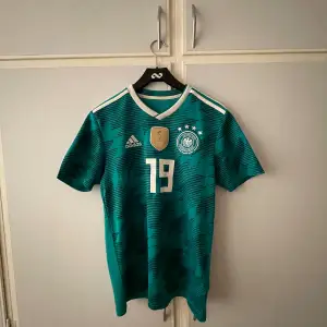 Mario Götze landslags tröja i jätte bra skick! VM tröjan från 2018 