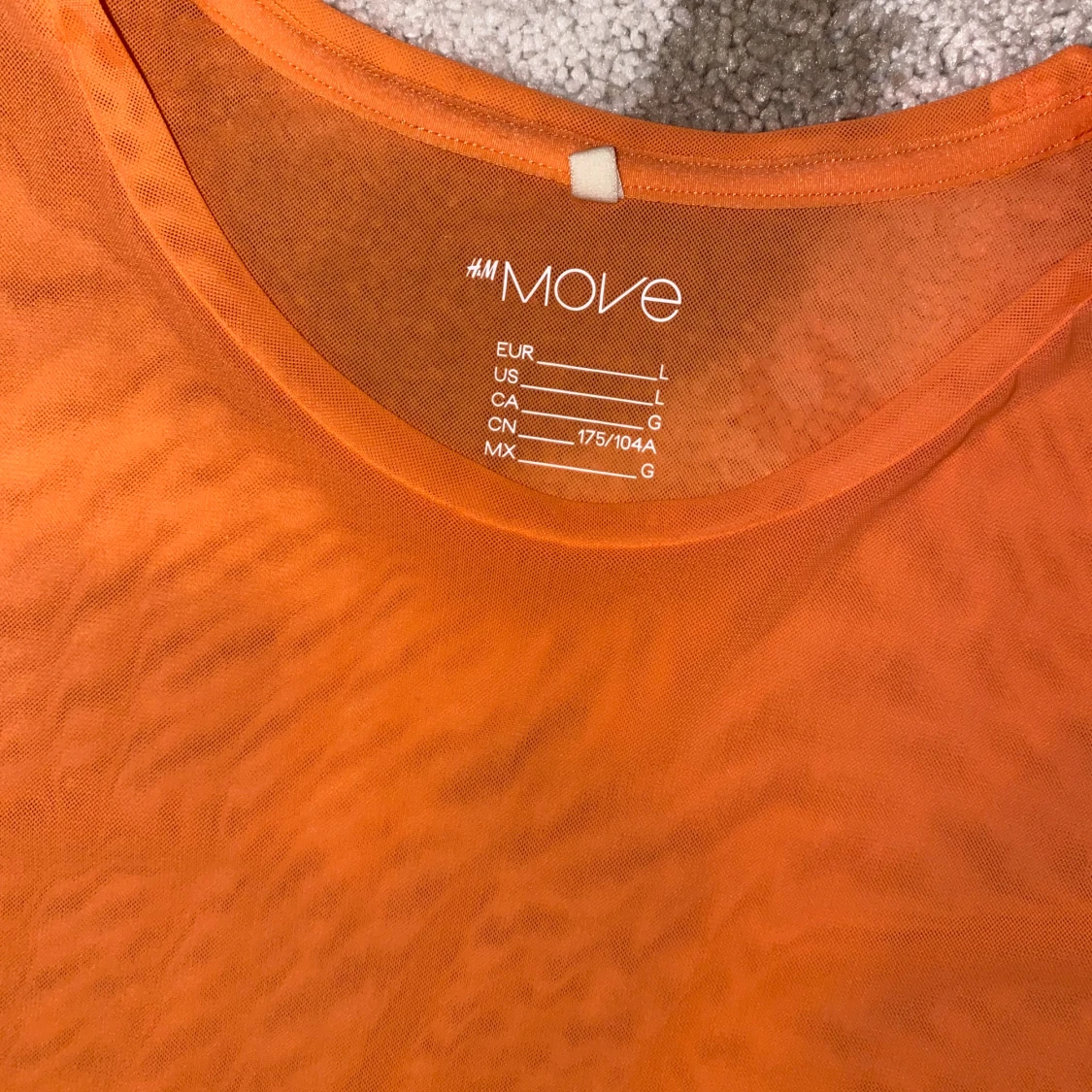 H&M sport Move träningströja - 90