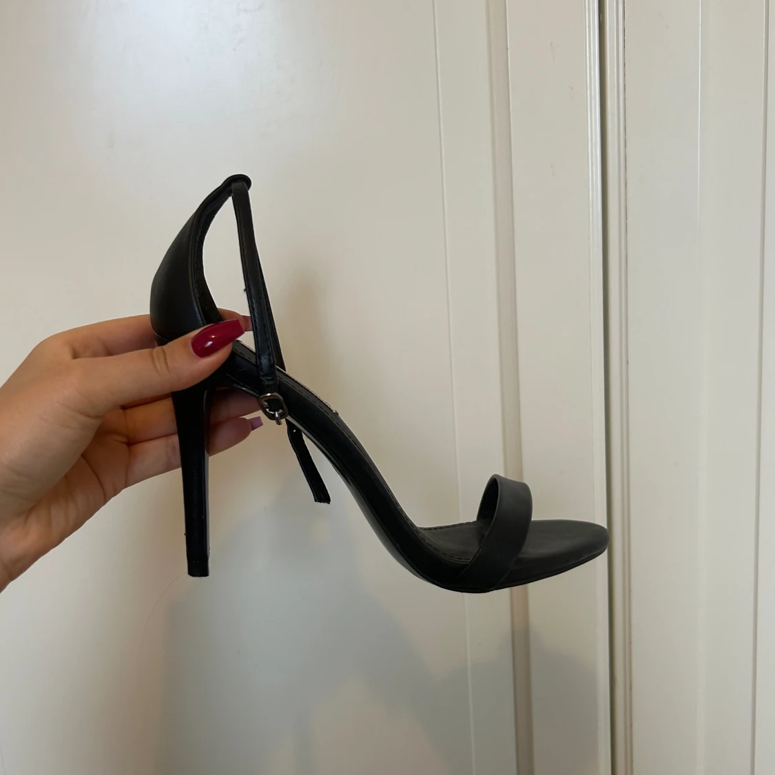 Steve Madden, Svarta klackar - 90