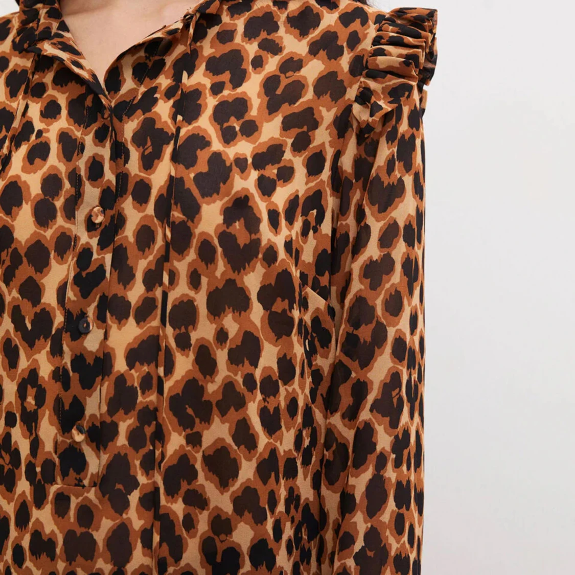 Leopardmönstrad blus By Malene Birger - 92