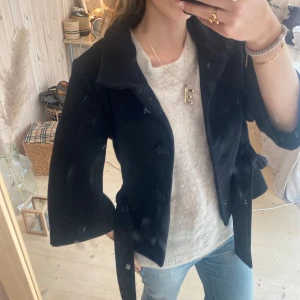 Jacka / kappa - SUPER snygg värkligen!! Tryck gärna köp nu!!❣️❣️