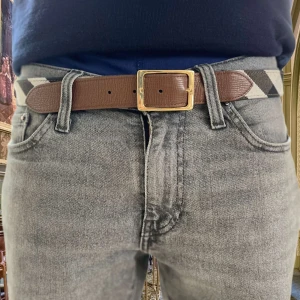 Burberry bälte - Hej säljer detta burrbery bälte eftersom det ej kommer till användning storlek 36-90 perfekt till sommaren 