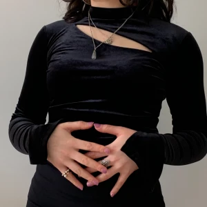 Velvet gothic top - A top with an asymmetrical slit, fits a gothic/alt vibe or just a fancy vibe depending on how you style it! Looks brand new 