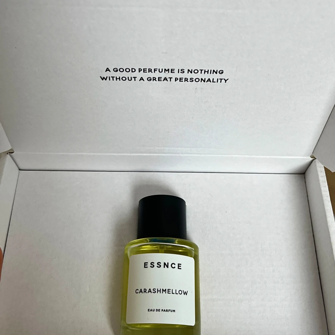 Essnce parfym Carasmellow