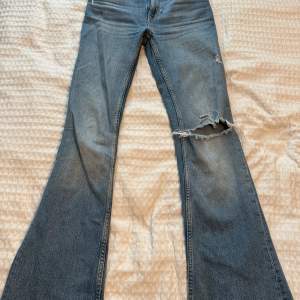 Zara jeans st 36/S, 150kr 