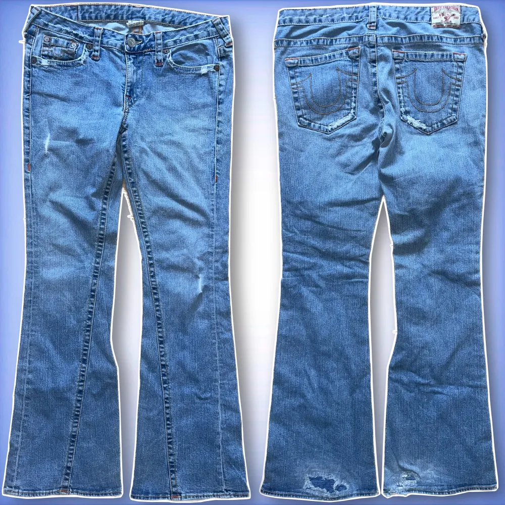 Ett par jätte fina bootcut True religion jeans till ett fint pris! Som man kan se på första bilden är dem sönder längst ner på benen men ihopsydda!  Hör av dig ifall du har frågor!😊. Jeans & Byxor.